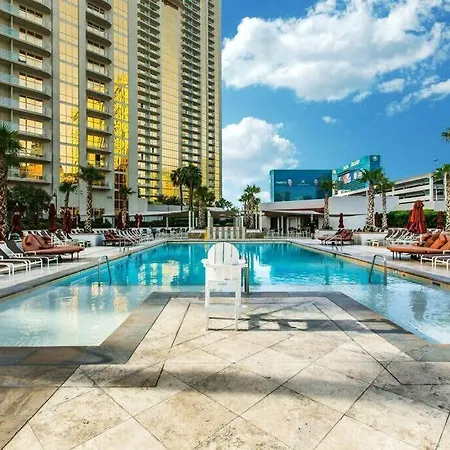 Mgm Penthouse Oversize Balcony 33714